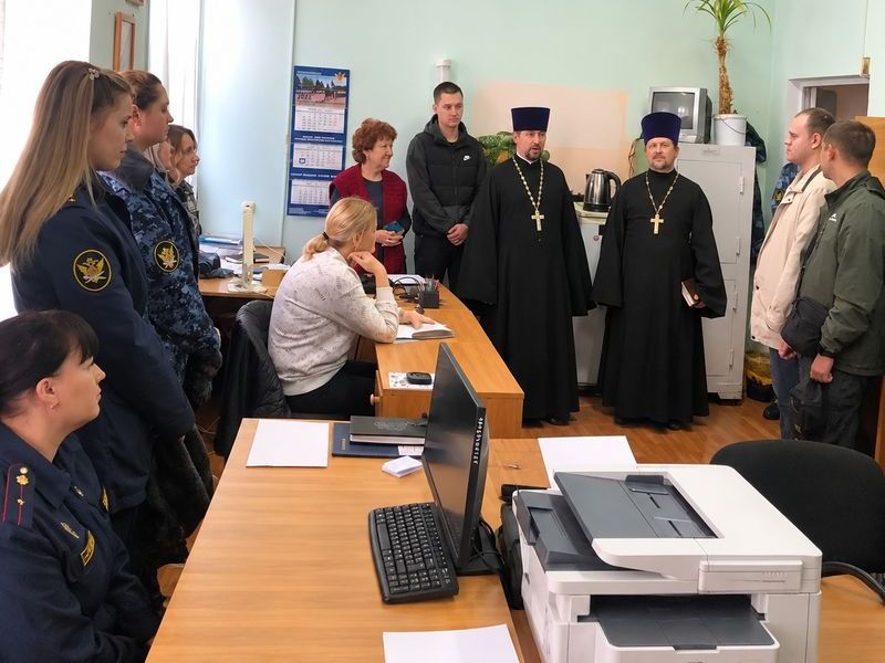 В ЛИУ-20 прошла встреча сотрудников со священнослужителями