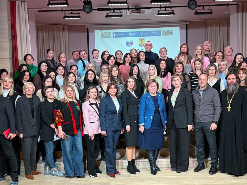 Благочинный Александровск-Грушевского округа принял участие в общегородском родительском собрании