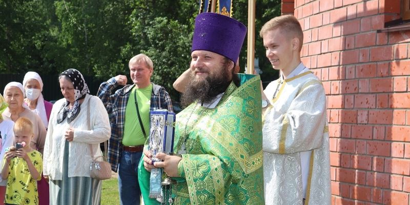 ИЕРЕЙ НИКОЛАЙ ВЕСЕЛОВ: «ГОСПОДЬ ЗАБОТИТСЯ О КАЖДОМ»