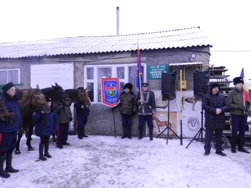 Конный взвод казачьей дружины Миллеровского района 19 лет верно служит Донскому краю   