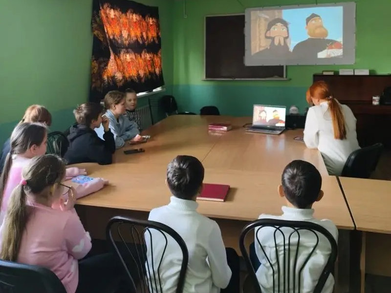 В Гуково для воспитанников воскресной группы провели занятие ко Дню православной книги