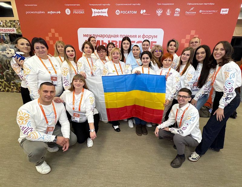 Помощник руководителя казачьего отдела Шахтинской епархии приняла участие в юбилейном форуме гражданского участия #МЫВМЕСТЕ