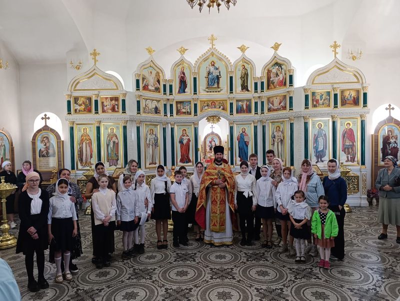 В воскресной школе "Светоч" храма святого благоверного князя Александра Невского прошло пасхальное мероприятие