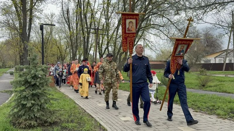 Пасхальный крестный ход в станице Боковской