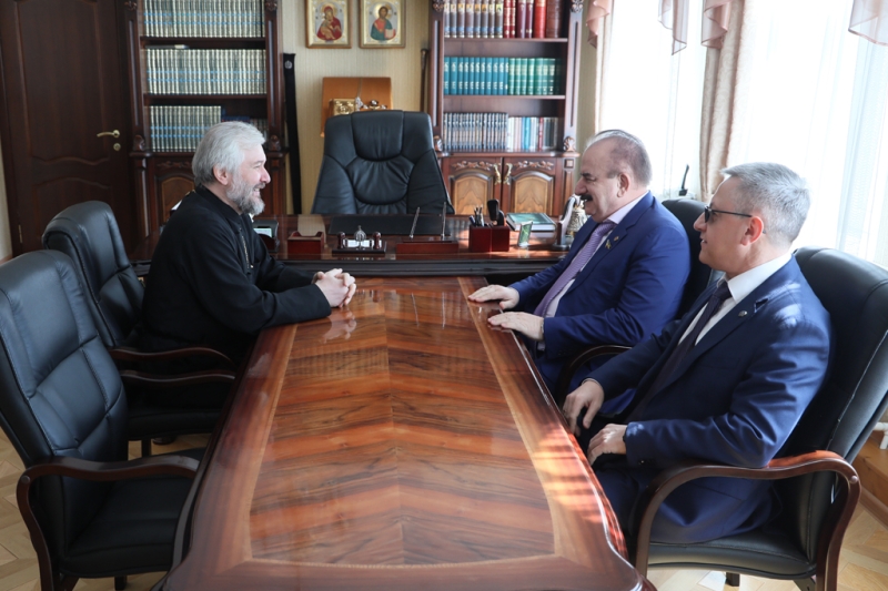 Епископ Шахтинский и Миллеровский Симон и ректор ДГТУ Бесарион Чохоевич Месхи провели рабочую встречу