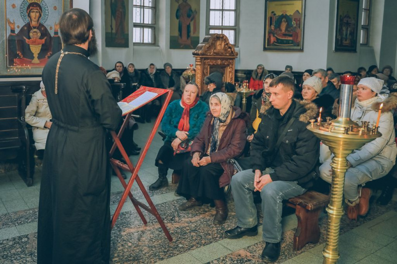 «Евангелие должно стать примером для нашей жизни, поэтому теперь в Покровском кафедральном соборе беседы на евангельские темы будут проводиться регулярно»