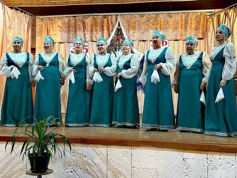 35 лет народному хору «Россия»