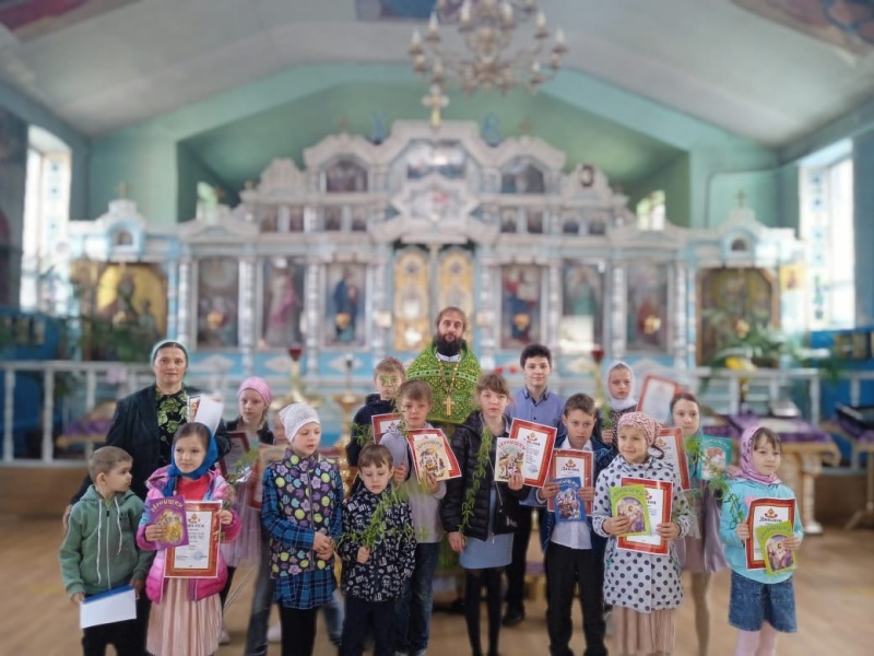 Учащихся воскресной школы «Благовест» наградили за участие в Международном конкурсе «Пасхальное яйцо»
