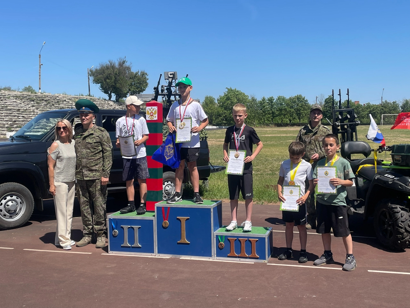 Соревнования по легкой атлетике, приуроченные к дню пограничника, прошли в Донецке