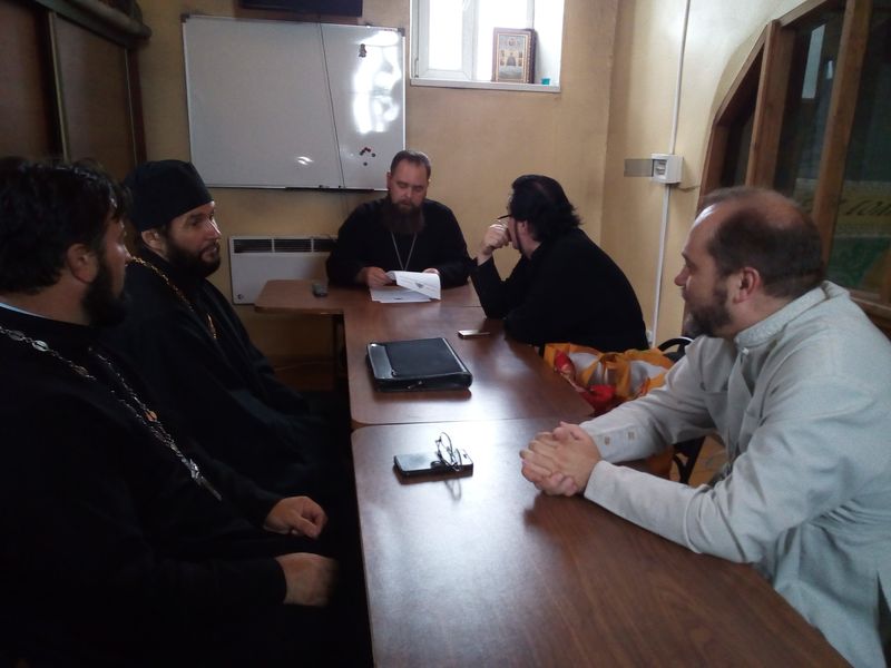 В Миллеровском благочинии состоялось расширенное собрание духовенства и помощников благочинного