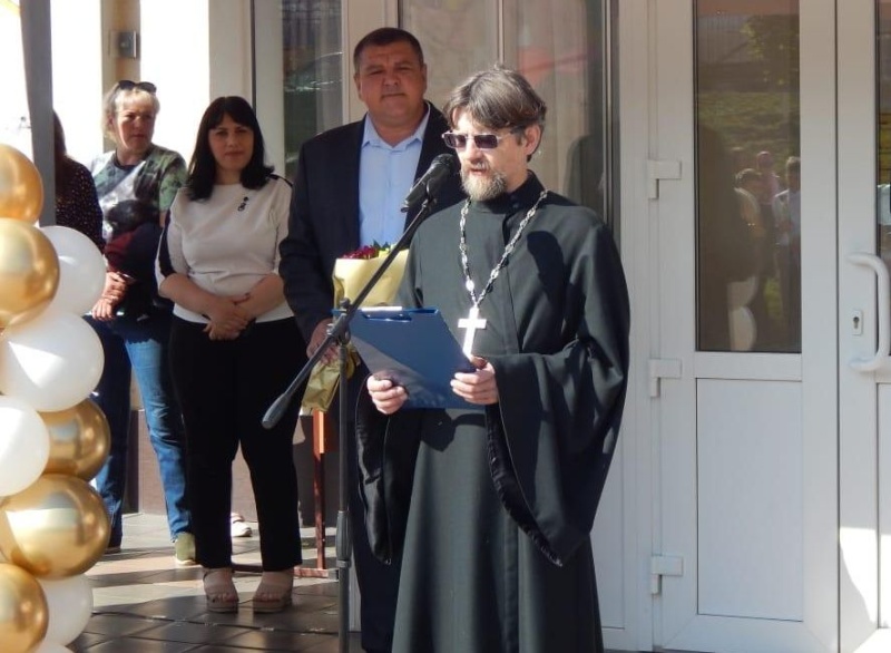 Поздравление преподавателей и учащихся школы станицы Бессергеневской с окончанием учебного года