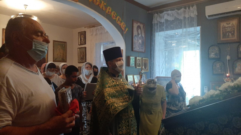 Торжественным богослужением отметили престольный праздник в храме преподобного Серафима Саровского пос. Отрадный