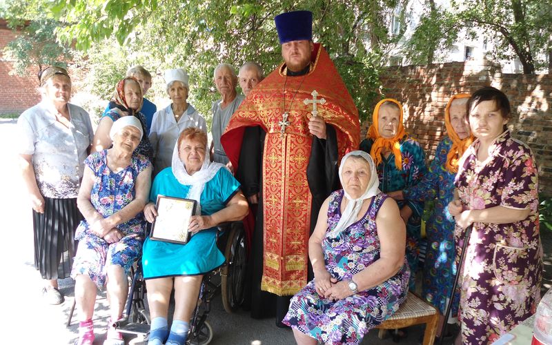 Молебен в больнице в день великомученика и целителя Пантелеимона в г. Каменск-Шахтинский