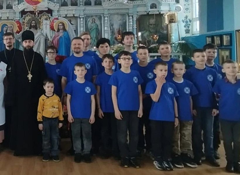 В храме Архистратига Михаила поселка Каменоломни совершено благословение юных следопытов