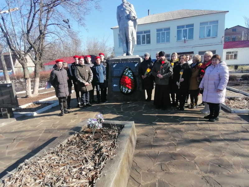 Иеромонах Арсений (Алимов) принял участие в памятном событии, посвященном 79-й годовщине освобождения п. Горный от немецко-фашистских захватчиков