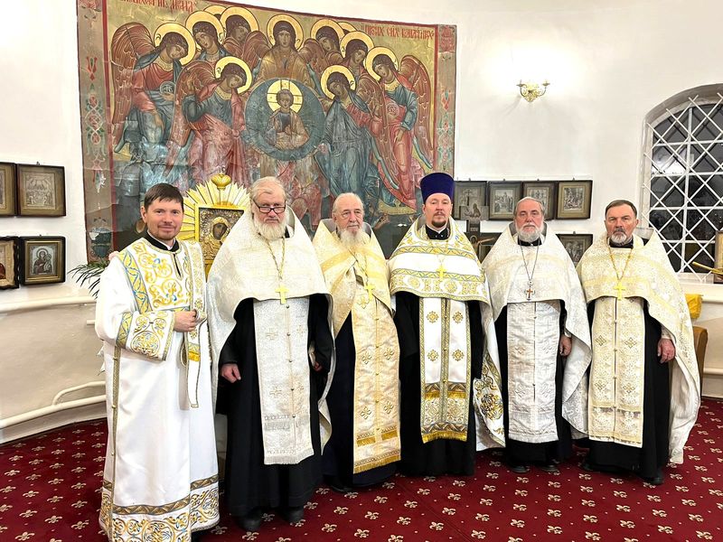 Престольный праздник в храме Архистратига Михаила станицы Вешенской