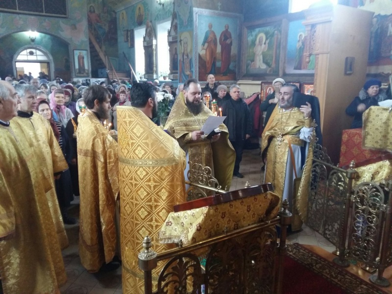 Престольный праздник отметили в храме Святого Апостола Андрея Первозванного в городе Миллерово