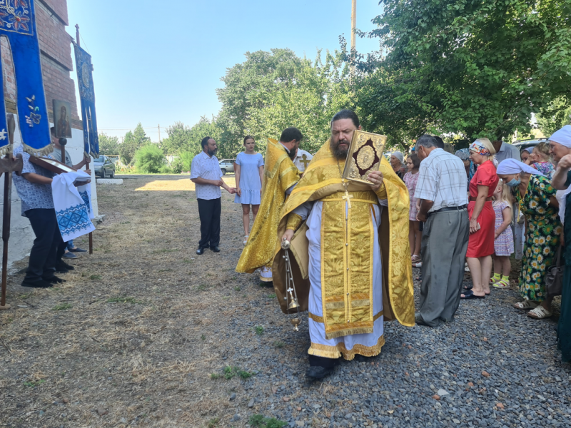 Придел храма Покрова Пресвятой Богородицы ст. Кривянской в честь святого пророка Ильи отметил престольный праздник