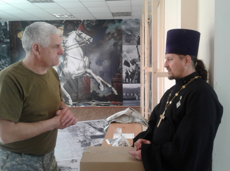 Настоятель храма Покрова Пресвятой Богородицы г. Шахты протоиерей Михаил Борисенко посетил казачий кадетский корпус им. Я.П. Бакланова, духовником которого он является