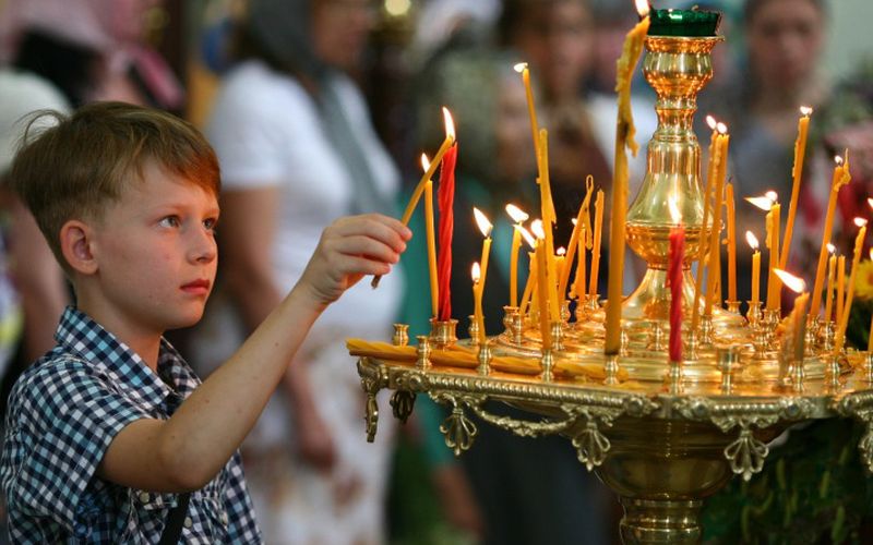 В Свято-Андреевском храме г.Миллерово совершен молебен на начало учебного года