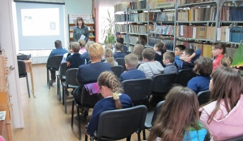 Помощник благочинного Александровск-Грушевского округа по миссионерскому служению приняла участие в мероприятии, посвященном Дню православной книги