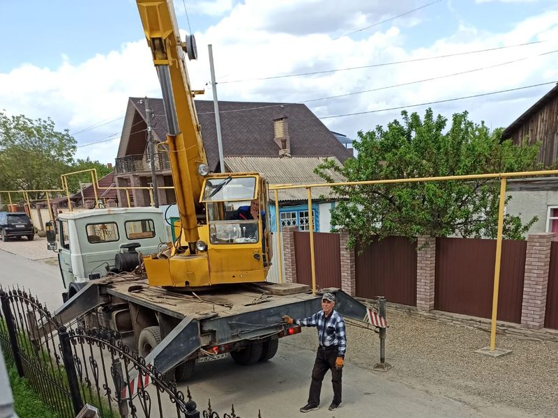 Продолжается строительство церковно-приходского здания в городе Донецке