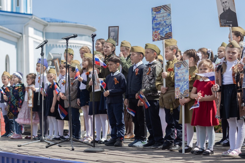 День Победы отпраздновали на Соборной площади города Шахты