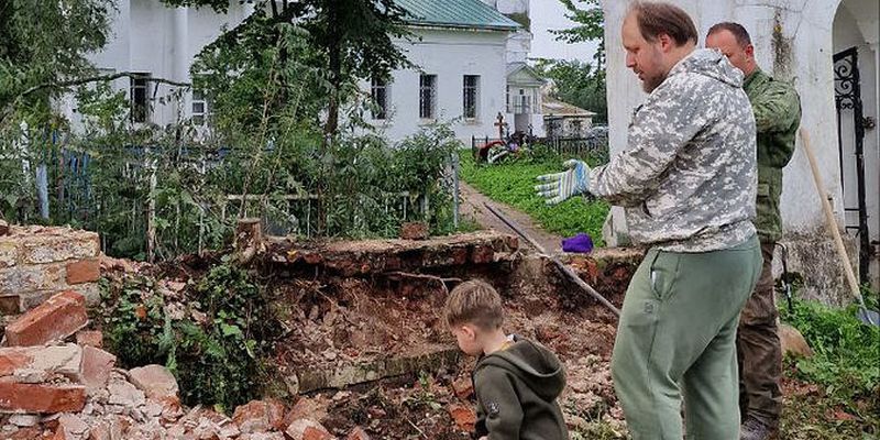 «ВОТ ЭТО ВСЁ» И НЕМНОГО СОЛИ