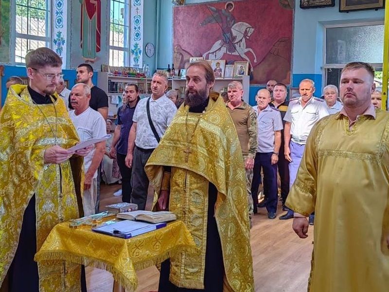 Духовник Нижнедонского казачьего Юрта совершил молебен перед Августовской иконой Божией Матери