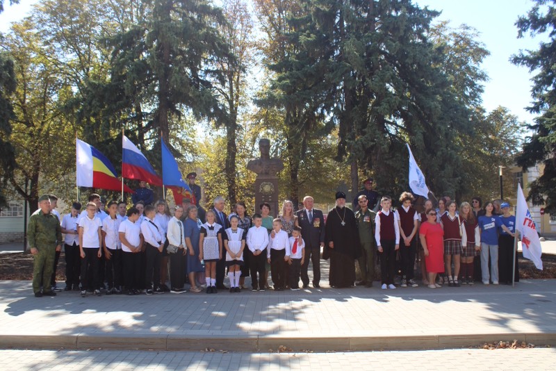 В Миллерово почтили память маршала Александра Ефимова   