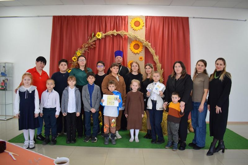 Мероприятие «Семья и православие», посвященное Дню матери, прошло в Верхнедонском благочинии