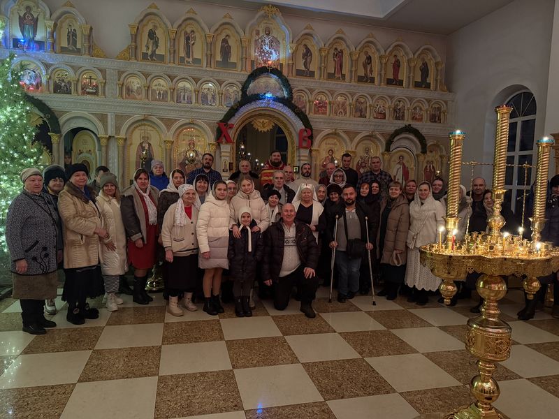 Первая ночная Божественная литургия в Донецке, в новом 2026-м году