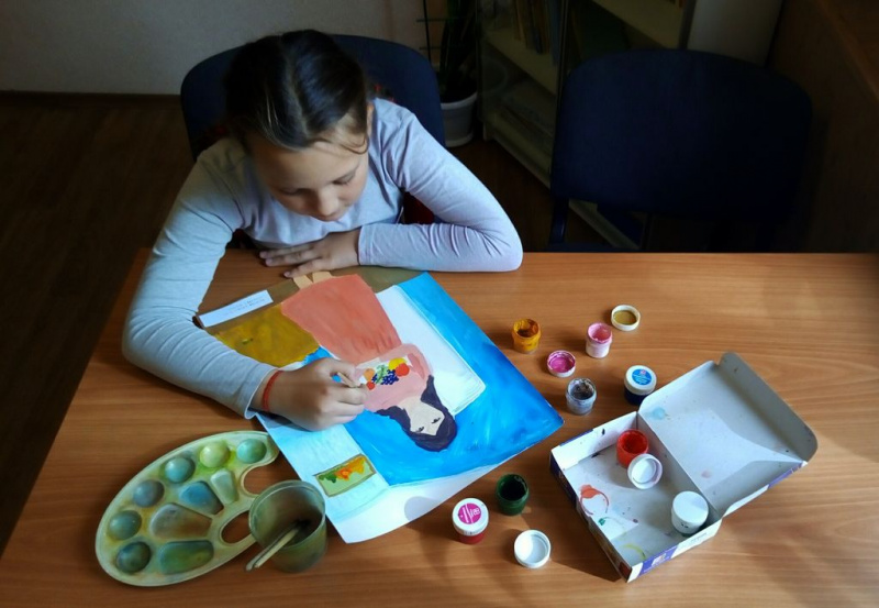 Воспитанники воскресной школы «Азы Православия» Донецкого Успенского Архиерейского подворья готовят концертную программу для пожилых людей Центра социальной помощи ст. Гундоровской