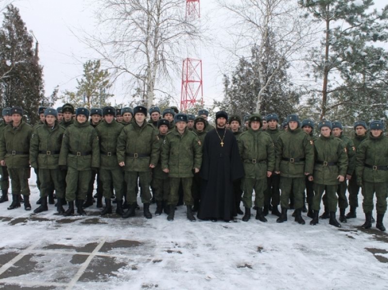Иерей Георгий Болоцков провёл беседу о ратном подвиге с военнослужащими войсковой части №3722 г. Шахты