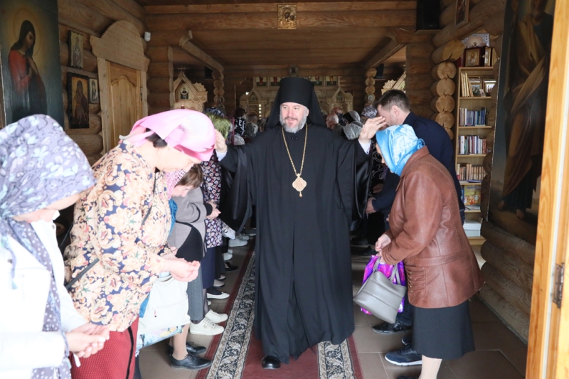 Литургия Преждеосвященных Даров в храме Всех святых, в земле Русской просиявших, города Каменск-Шахтинский