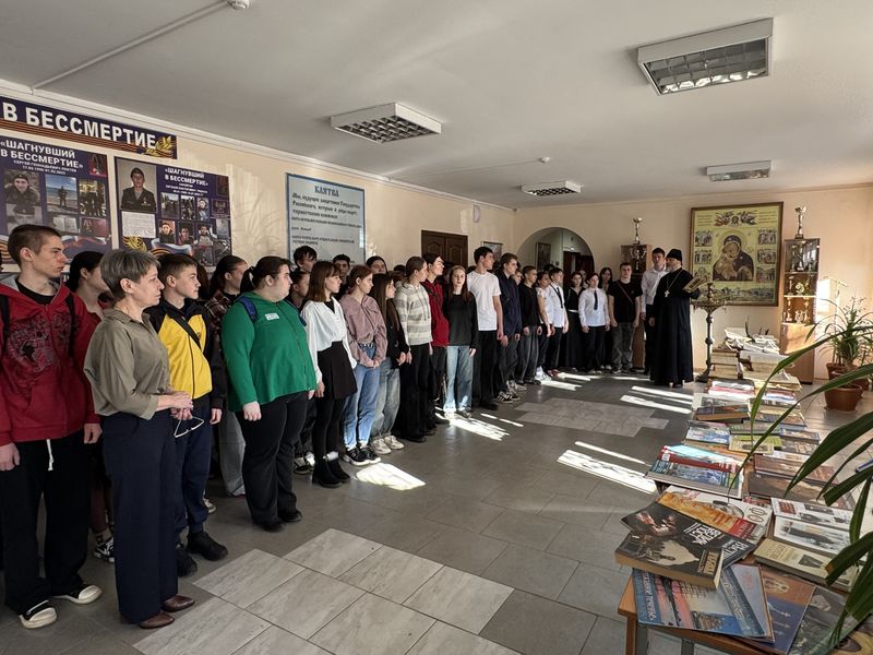 В Миллеровском казачьем кадетском техникуме широко отметили День православной книги