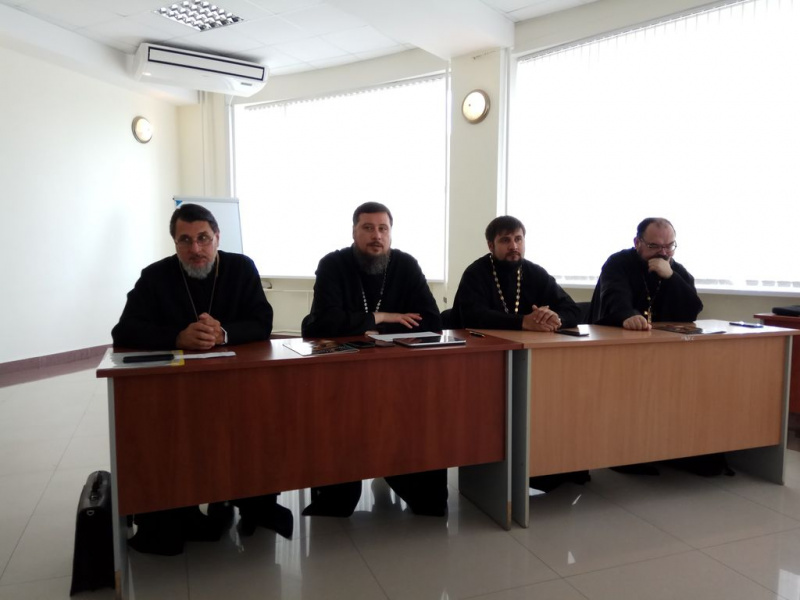 Представители епархиальной ККС приняли участие в работе секции комиссии по канонизации Донской митрополии в рамках ХХIV Димитриевских чтений