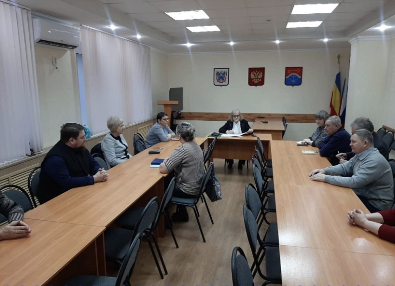 Иерей Владимир Татаркин принял участие в заседании общественного совета г. Донецка