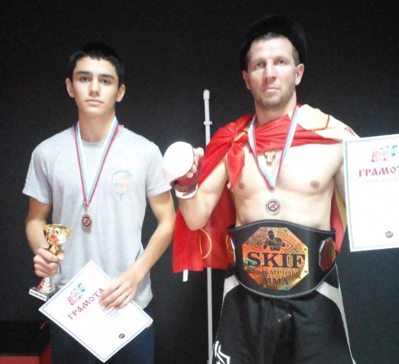 Помощник настоятеля Покровского прихода города Новошахтинска по работе с молодежью Петр Доценко выиграл престижный спортивный турнир