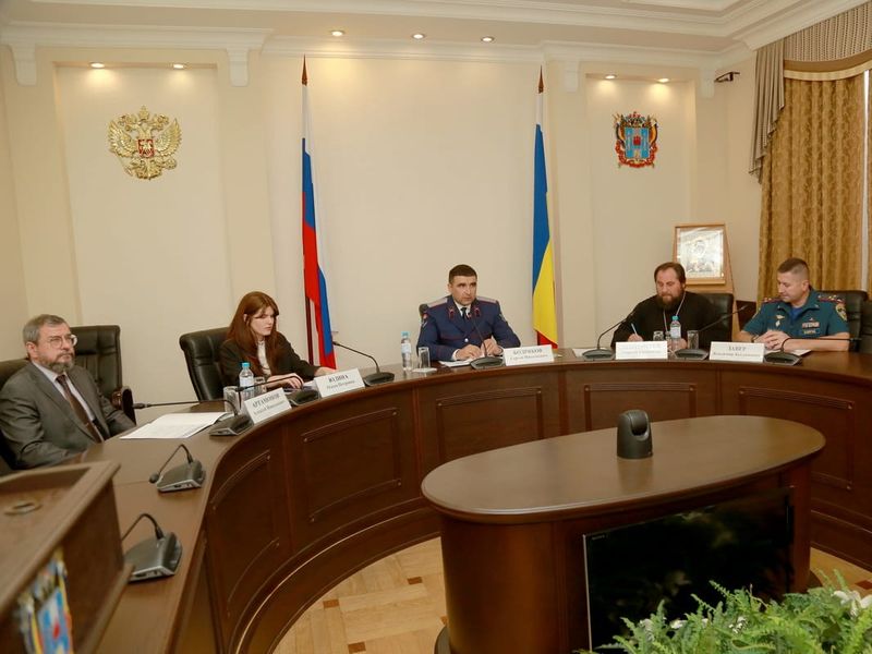 Благочинный приходов Нижнедонского округа принял участие в Совете по делам казачества при правительстве ростовской области