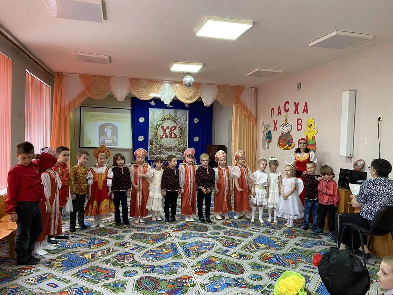 В Кашарском детском саду «Тополёк» прошёл праздник «Пасха в гости к нам пришла»