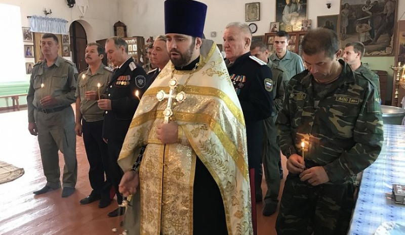 В Свято-Пантелеимоновском приходе г. Миллерово почтили память жертв Бесланской трагедии