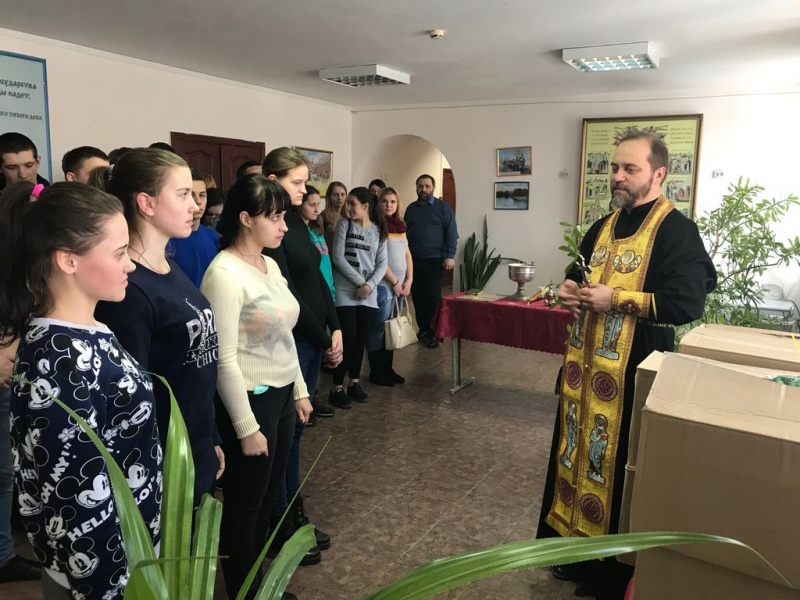 Состоялась очередная пастырская встреча иеромонаха Димитрия (Яроцкого) со студентами Миллеровского казачьего техникума
