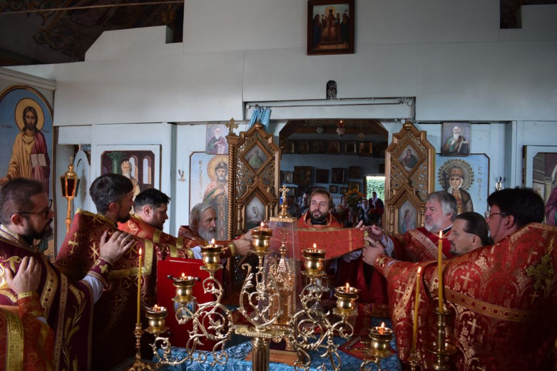 В день памяти святого мученика Иоанна воина в Вознесенском храме пос. Власовка г. Шахты состоялось соборное богослужение духовенства Александровск-Грушевского округа
