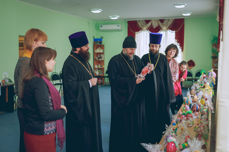 Преосвященнейший епископ Симон принял участие в подведении итогов регионального тура Международного конкурса-фестиваля декоративно-прикладного творчества «Пасхальное яйцо – 2020»