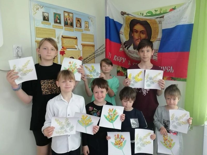 В приюте «Огонек» прошло занятие, посвященное Дню жен-мироносиц