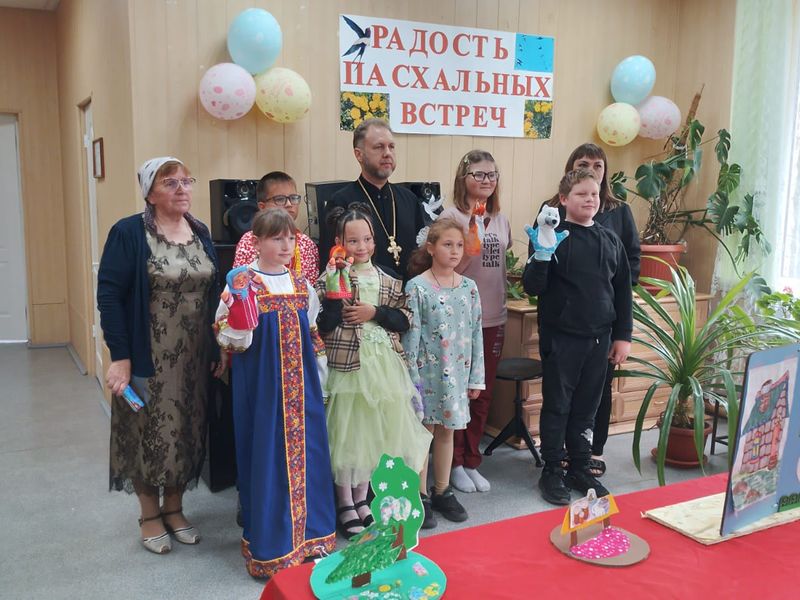 В доме престарелых поселка Садовый прошел концерт «Радость пасхальных встреч»