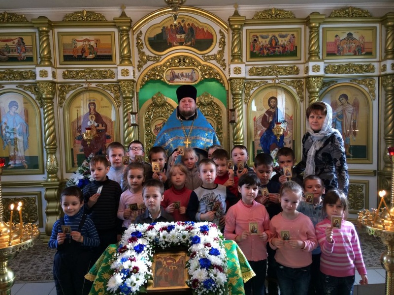 В храме святой Анны Кашинской состоялась очередная встреча с воспитанниками детского сада № 1 мкр. Заводской г. Каменск-Шахтинский