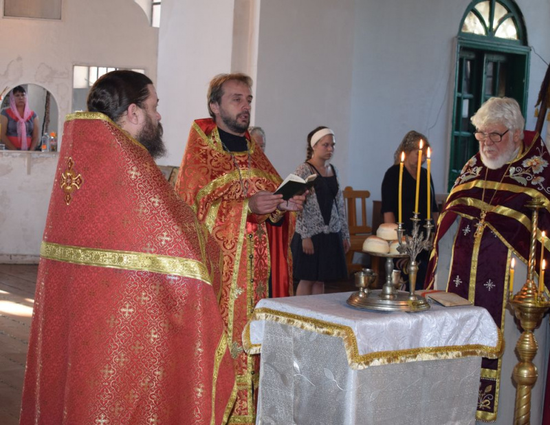 В храм святителя Тихона Задонского станицы Кривянская Октябрьского района назначен новый настоятель