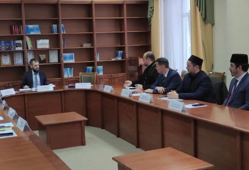 Протоиерей Роман Амплеев принял участие в заседании рабочей группы при правительстве РО